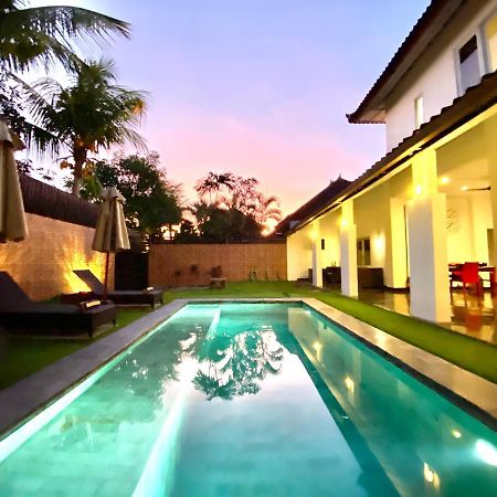 Villa Julia | Heart Of Seminyak | 350M Beach Exterior photo